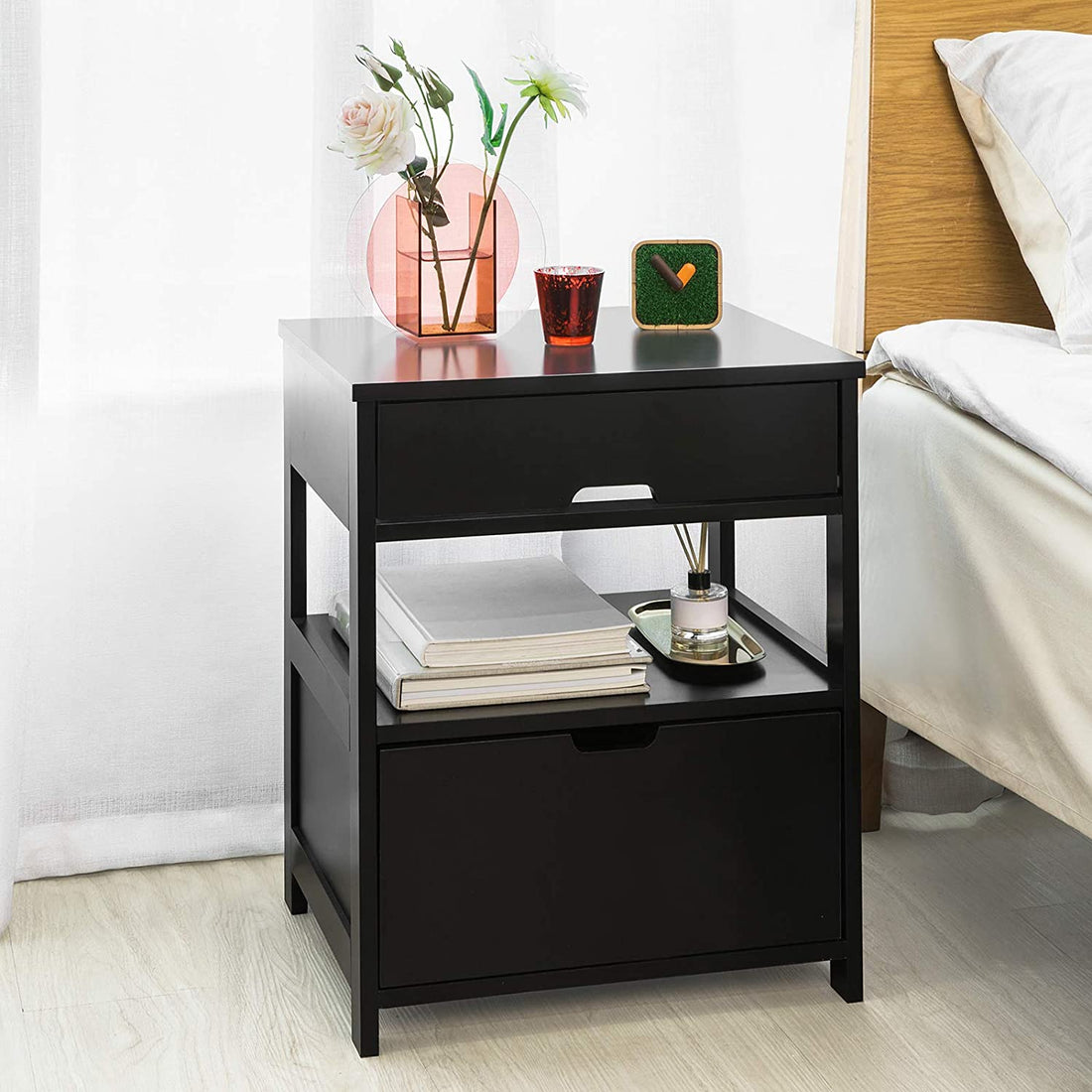 How to Choose the Perfect Bedside Table for Your Bedroom | Trendz