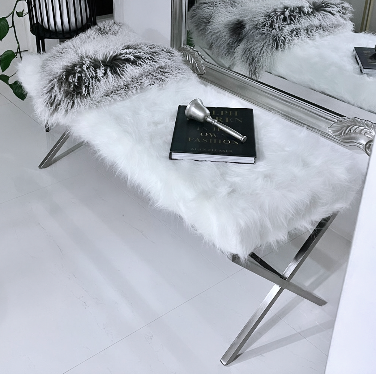 Interior Ave - Oxley Fur Bench - White & Silver - TRENDZ