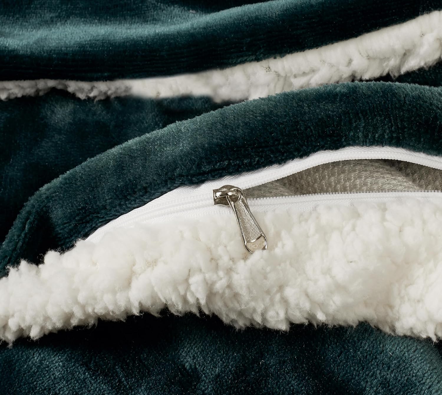 Teddy Sherpa Twin-Pack European Pillowcases - Soft Reversible Velvet & Sherpa Cushion Covers - Machine Washable with Zipper Closure - 65x65cm - Emerald Green - TRENDZ