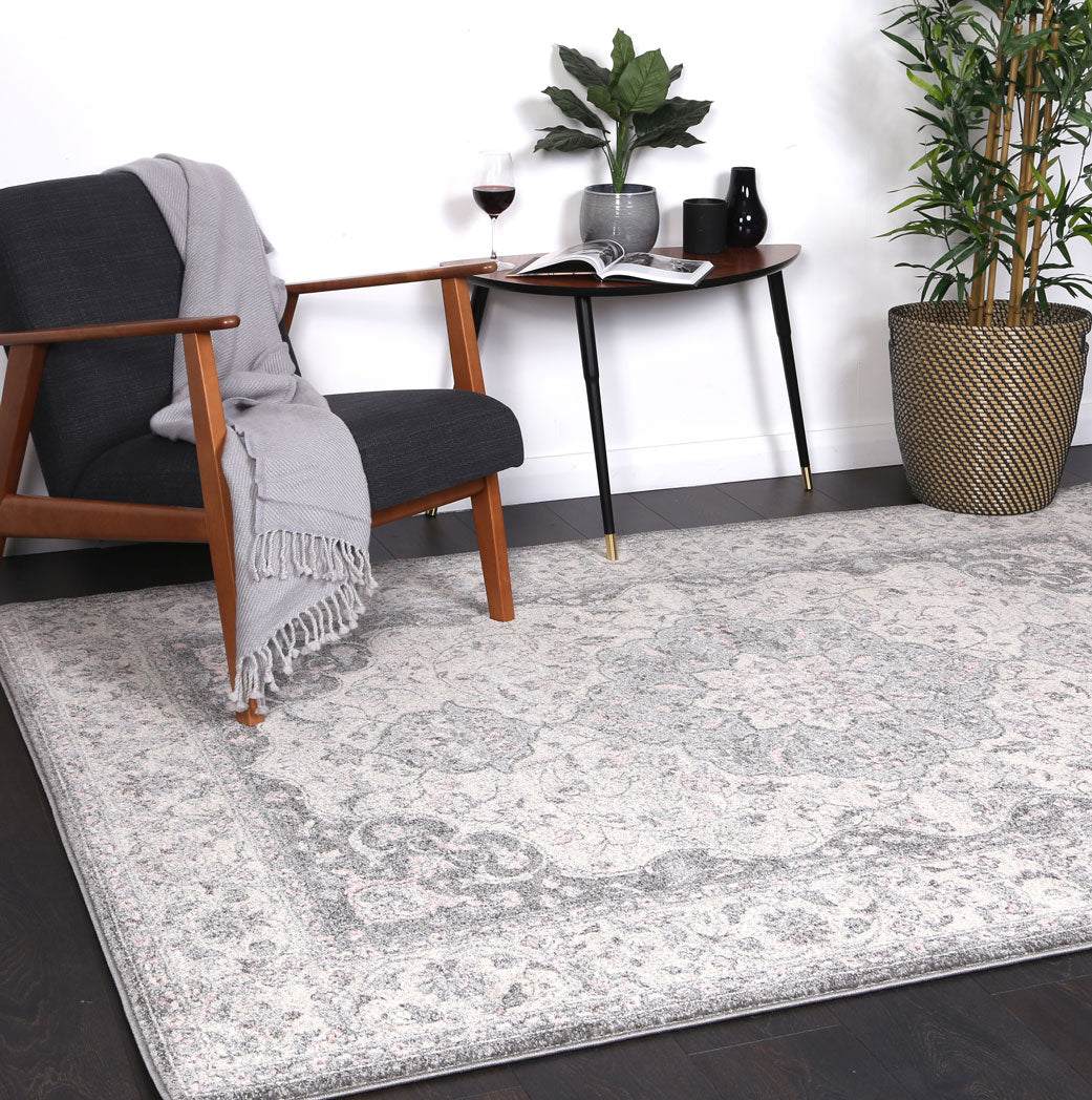 delicate-deli7 200x290 - TRENDZ