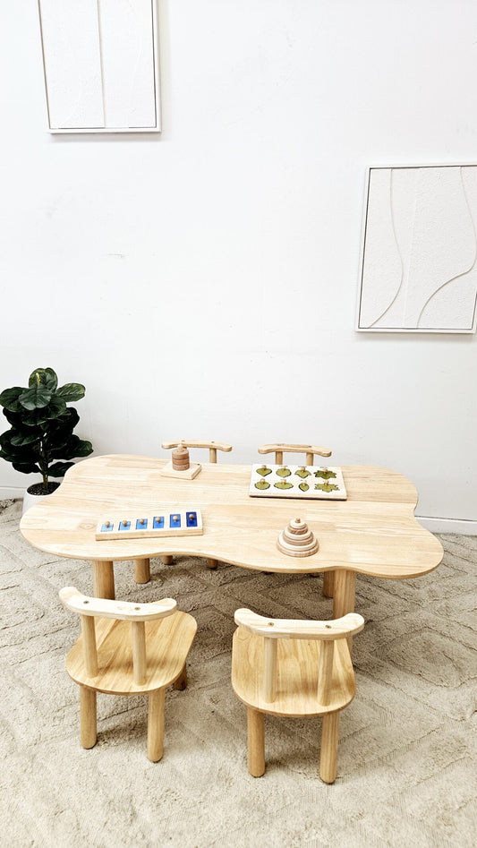 Child hardwood cloud table with 4 chairs - TRENDZ