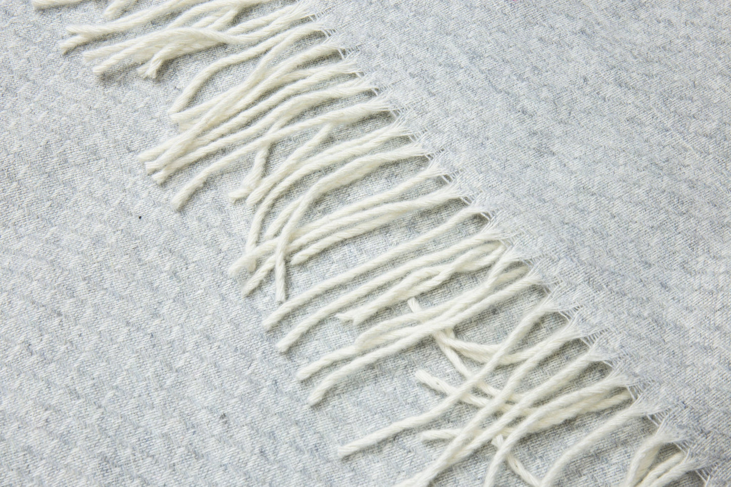 Chiswick Throw - Merino Wool/Cashmere - Light Grey - TRENDZ