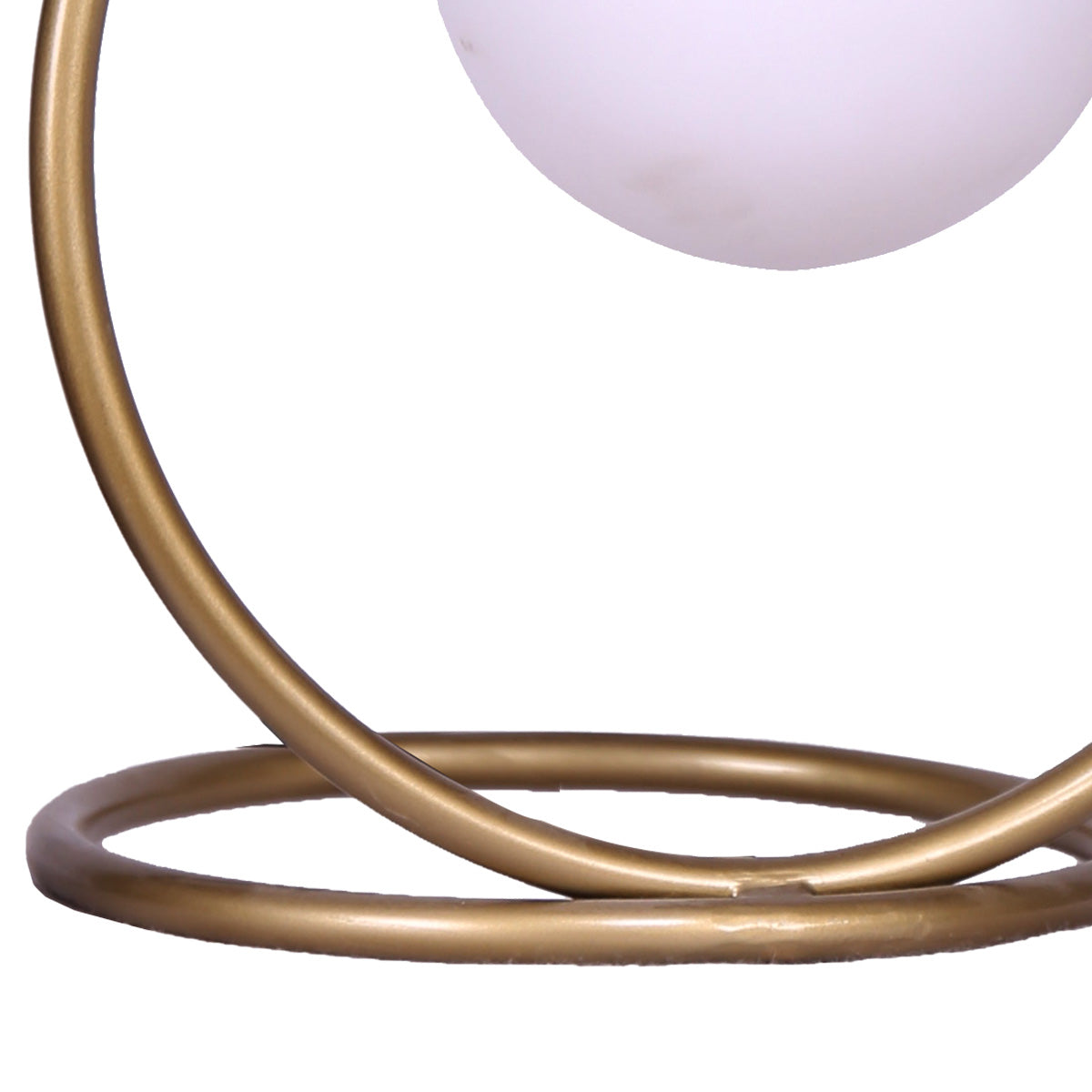 Sarantino Gold Metal Table Lamp - TRENDZ