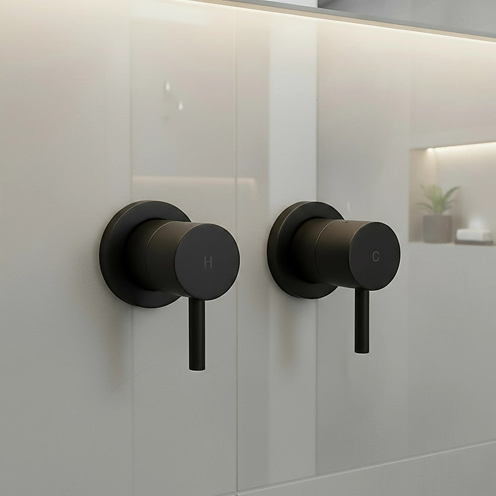 Della Francesca Bath &amp; Shower Mixer – Matte Black
