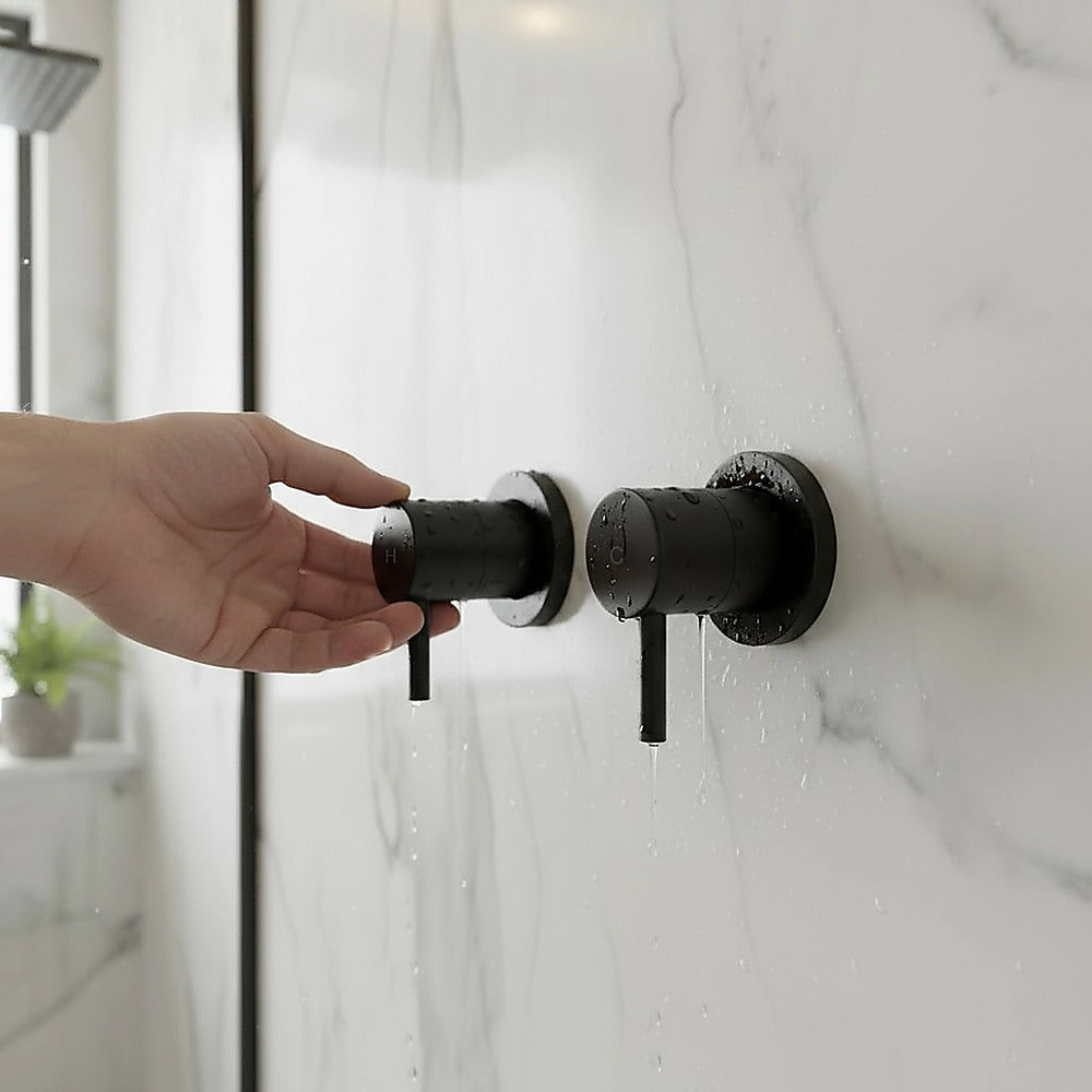 Della Francesca Bath &amp; Shower Mixer – Matte Black